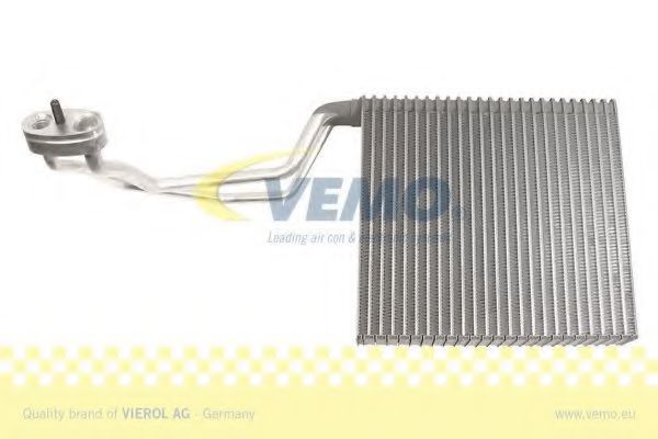 VEMO V10650021 Испаритель кондиционера VEMO 