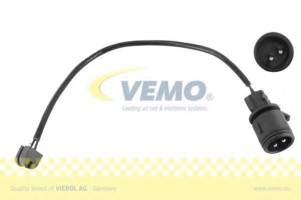 VEMO V10721023 Тормозные колодки VEMO для AUDI