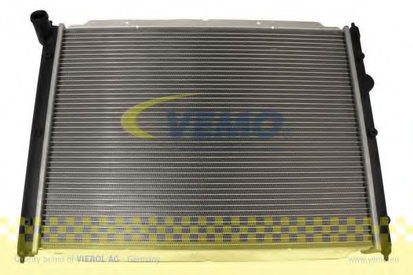 VEMO V15605053 Радиатор охлаждения двигателя VEMO 