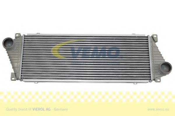VEMO V30601247 Интеркулер VEMO для MERCEDES-BENZ