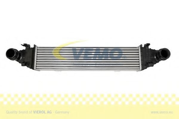 VEMO V30601297 Интеркулер VEMO для MERCEDES-BENZ