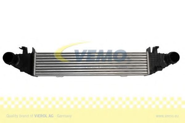 VEMO V30601298 Интеркулер VEMO для MERCEDES-BENZ